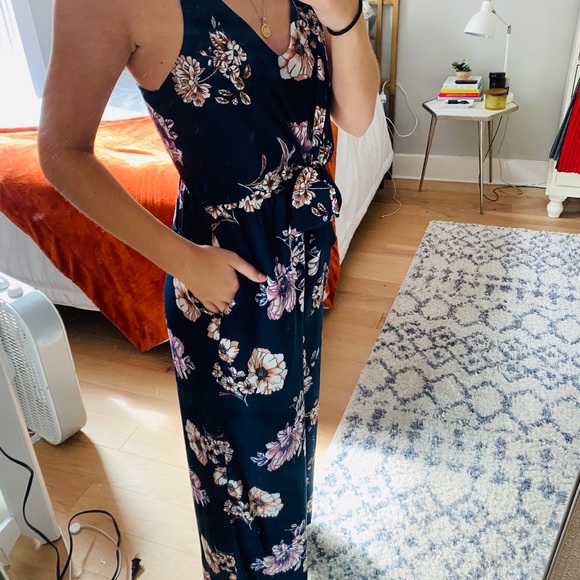 Navy Blue Floral Jumpsuit with Pockets, size M - Picture 3 of 9